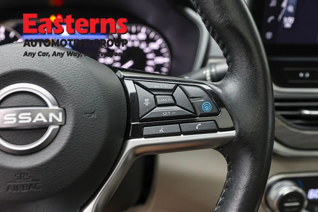 Used 2024 Red Nissan 2.5 SL image 16