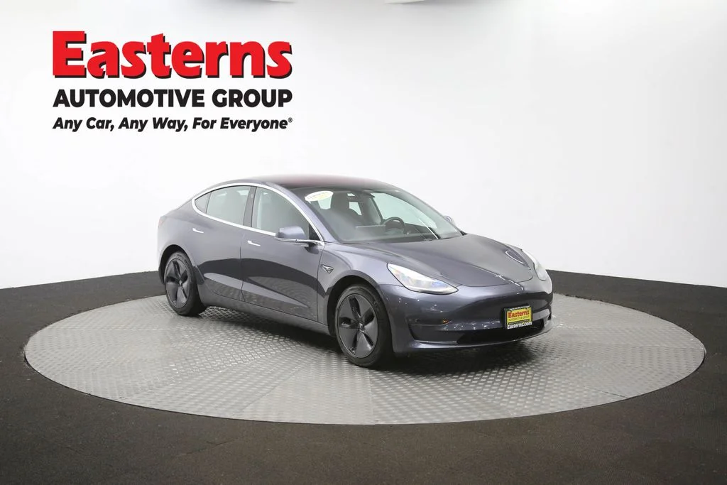 Used 2019 Gray Tesla Standard image 42