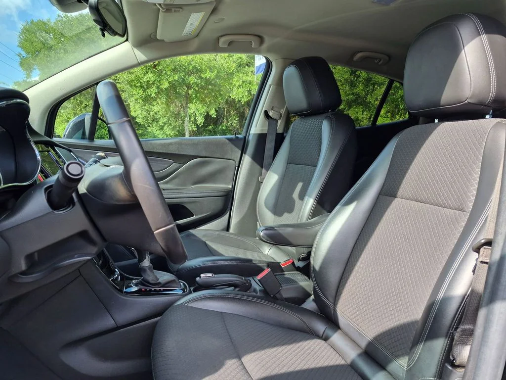 Used 2022 Black Buick Preferred image 15