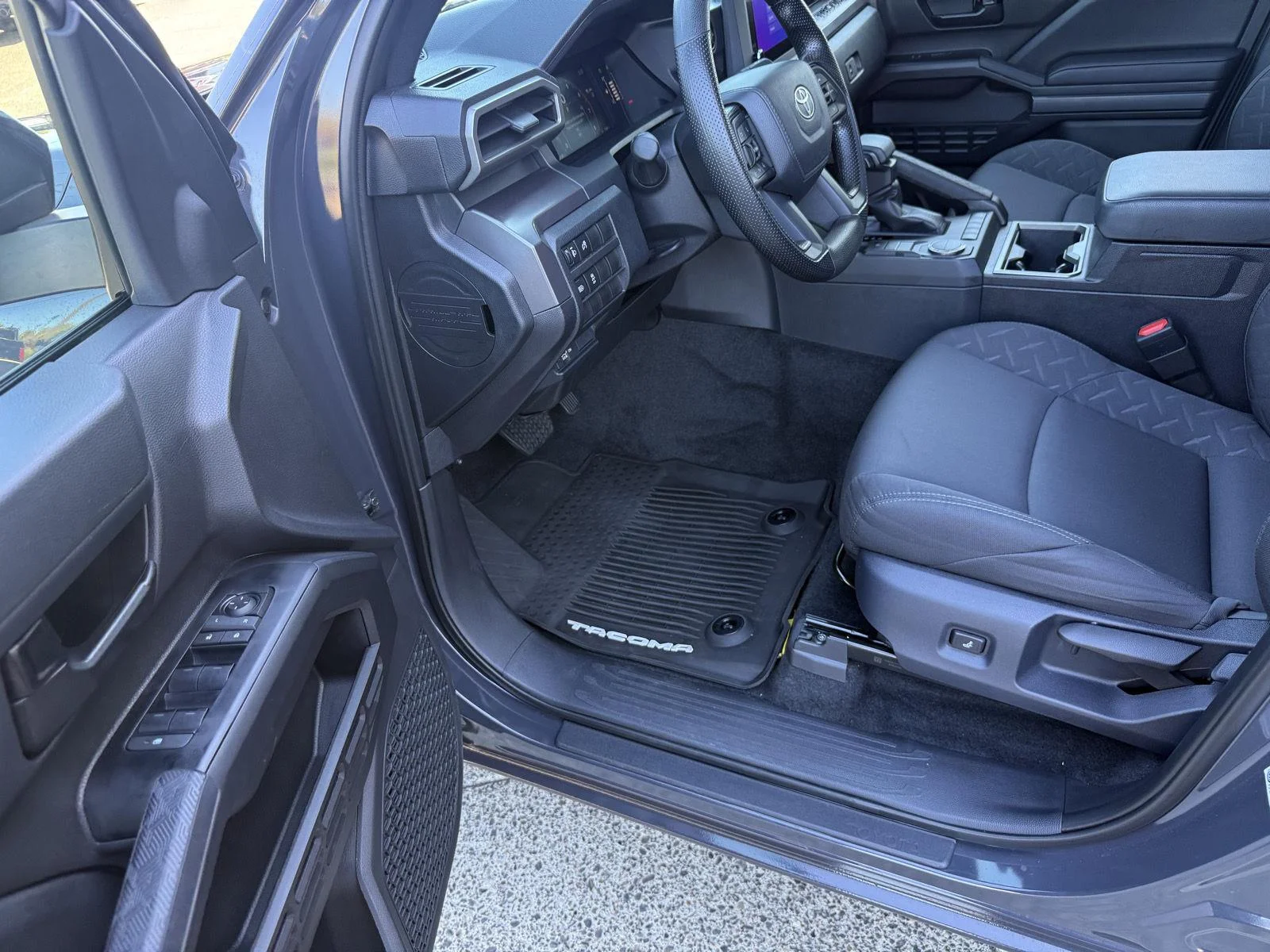 Used 2026 Underground Toyota SR5 image 12