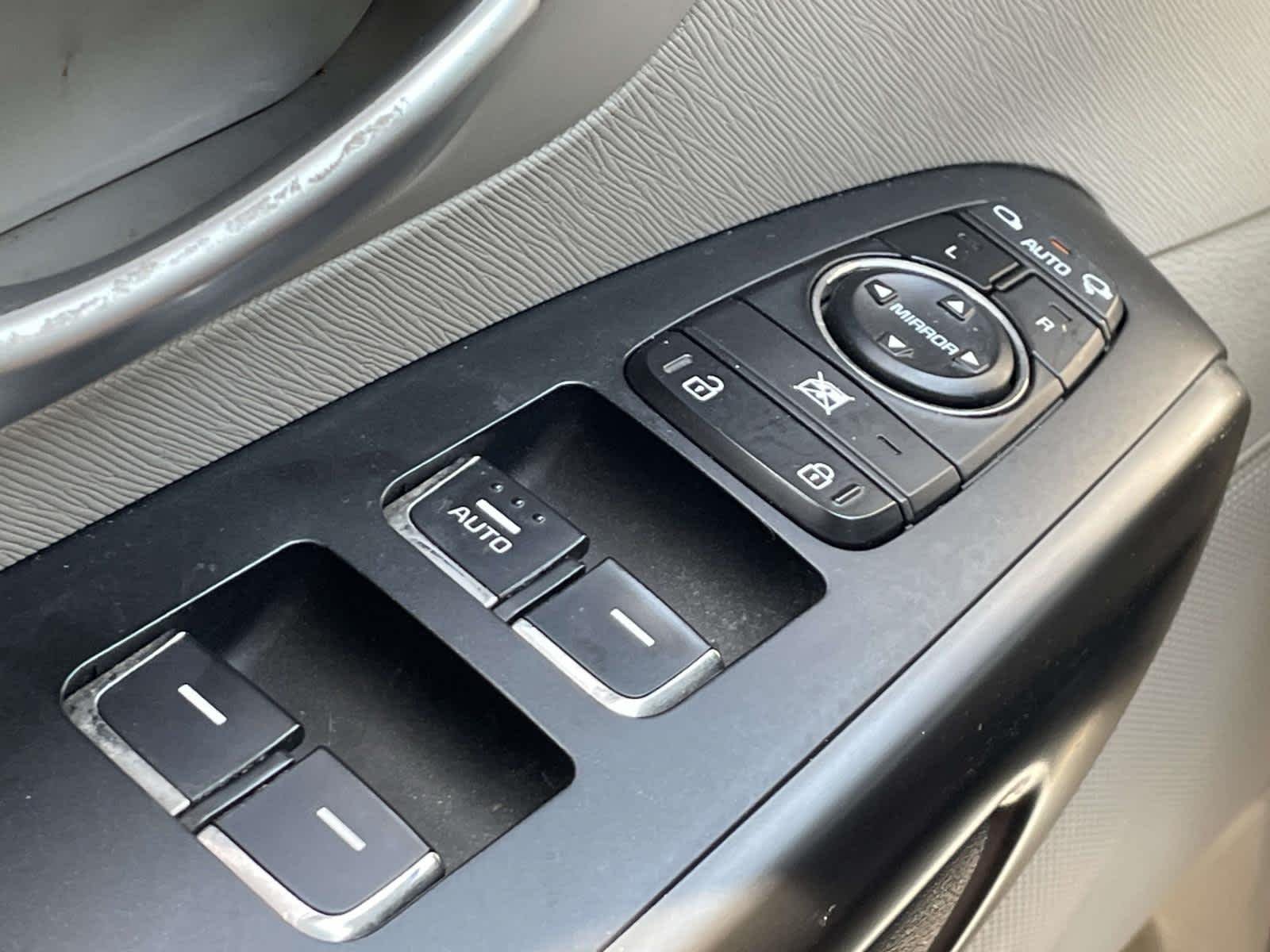 Used 2017 Bright Silver Kia LX image 38