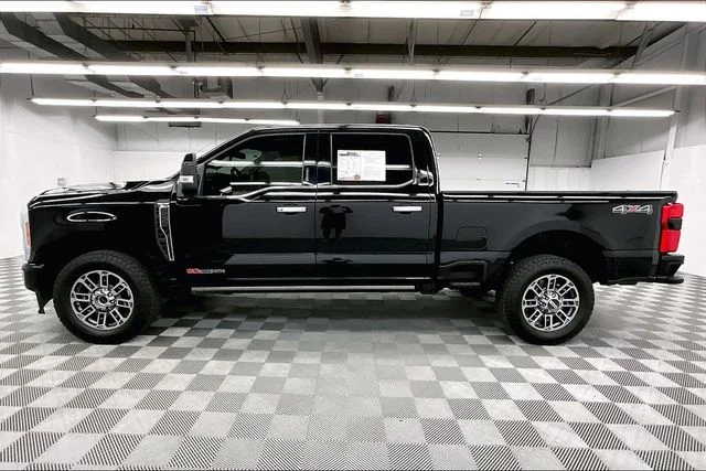 Used 2023 Agate Black Metallic Ford Limited image 13