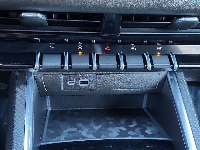 Used 2026 Summit White GMC Elevation image 42