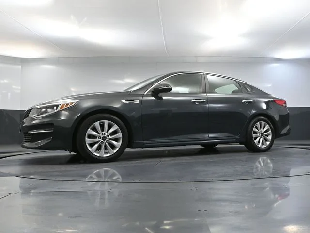 Used 2016 Green Kia LX image 45