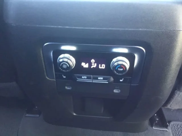 2024 GMC Yukon XL Denali - Photo 29