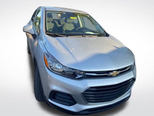 2018 Chevrolet Trax LS photo 3