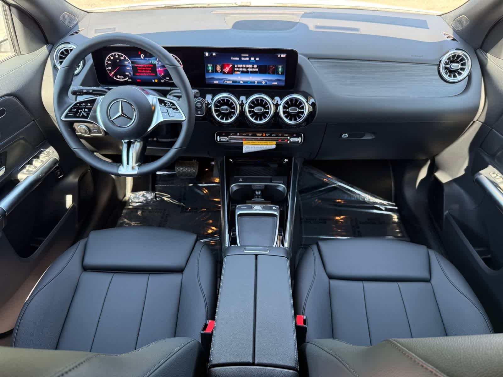 New 2026 Polar White Mercedes-Benz GLA 250 image 12