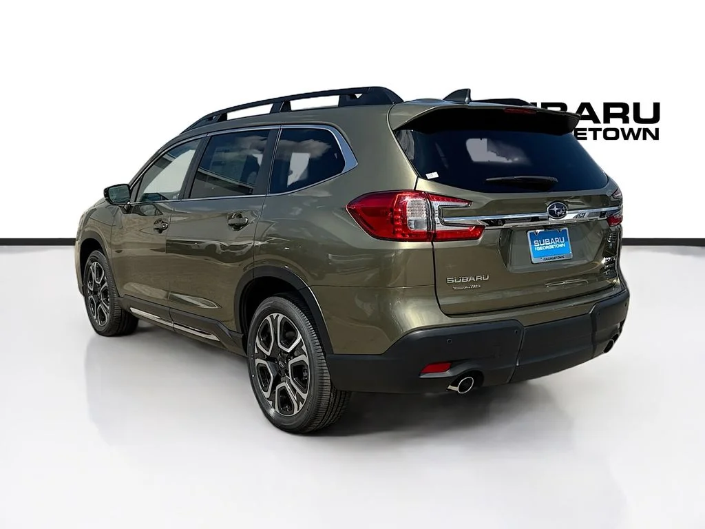 New 2026 AUTUMN GREEN METALLIC Subaru Limited 7-Passenger image 5