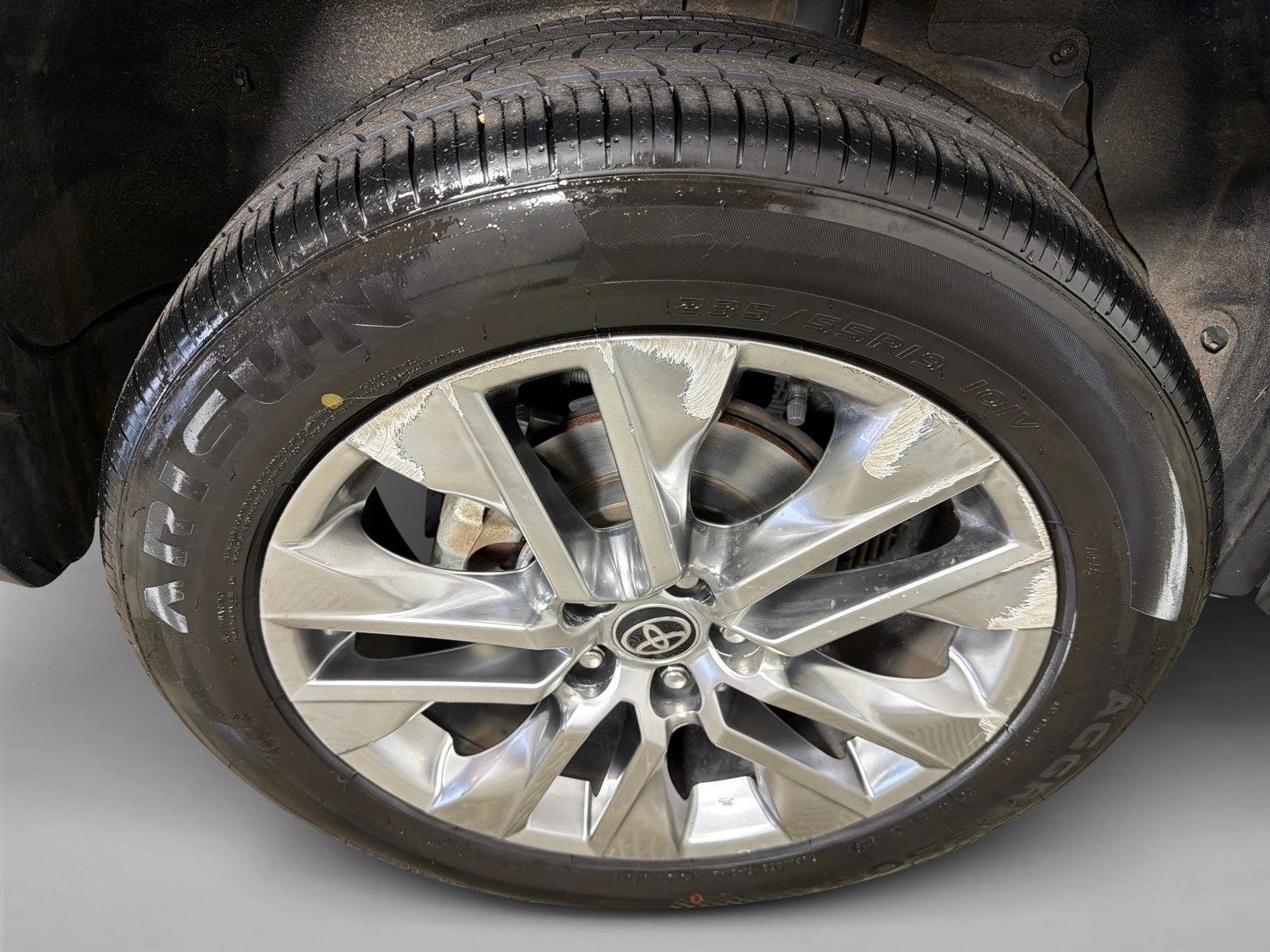 Used 2021 Silver Sky Metallic Toyota Limited image 19