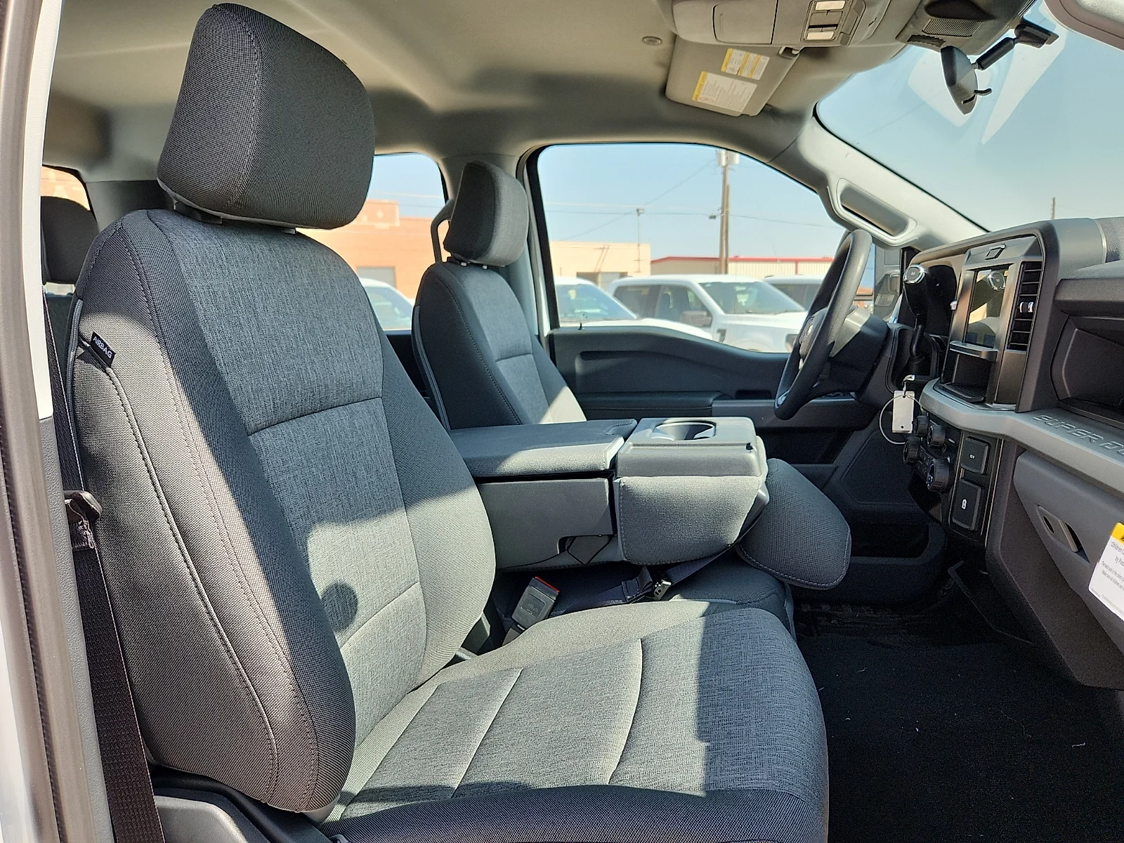 New 2027 Oxford White Ford XL image 20