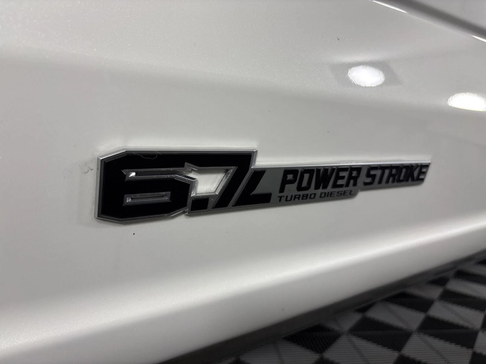Used 2024 Star White Metallic Tri-Coat Ford LARIAT image 5