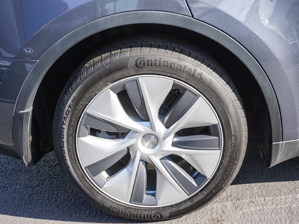 Used 2023 Gray Tesla Long Range image 9