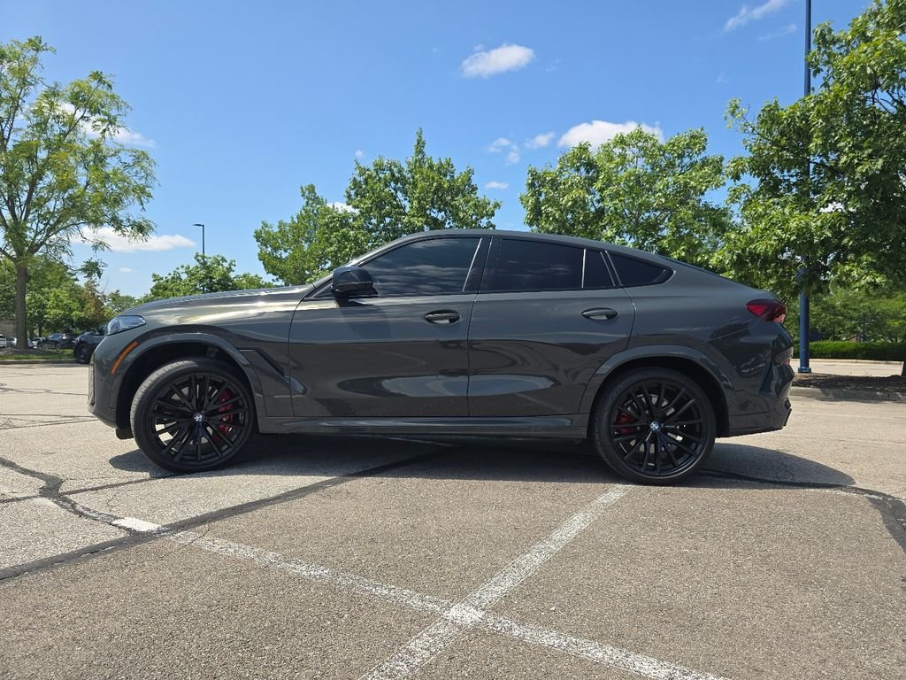 Used 2025 Gray Metallic BMW M60i image 14
