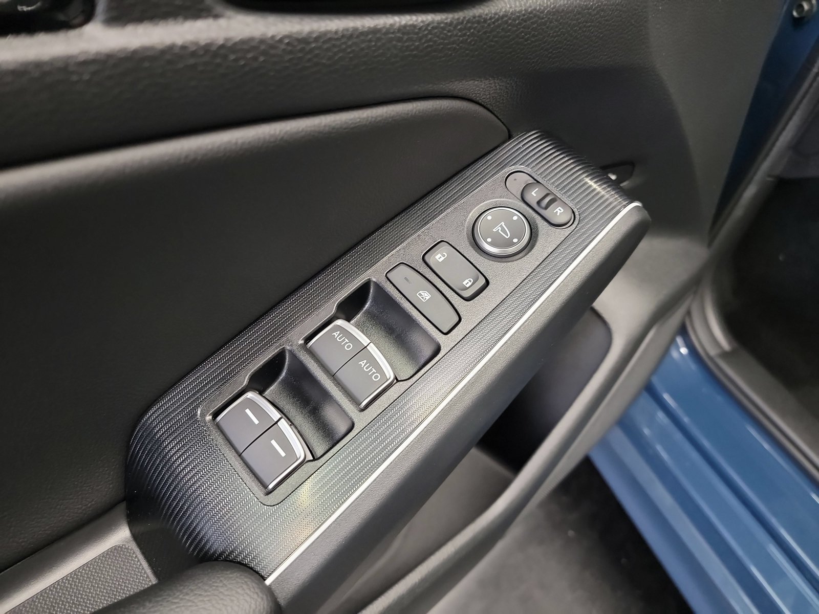 2025 Honda Civic Sport Touring - Photo 44