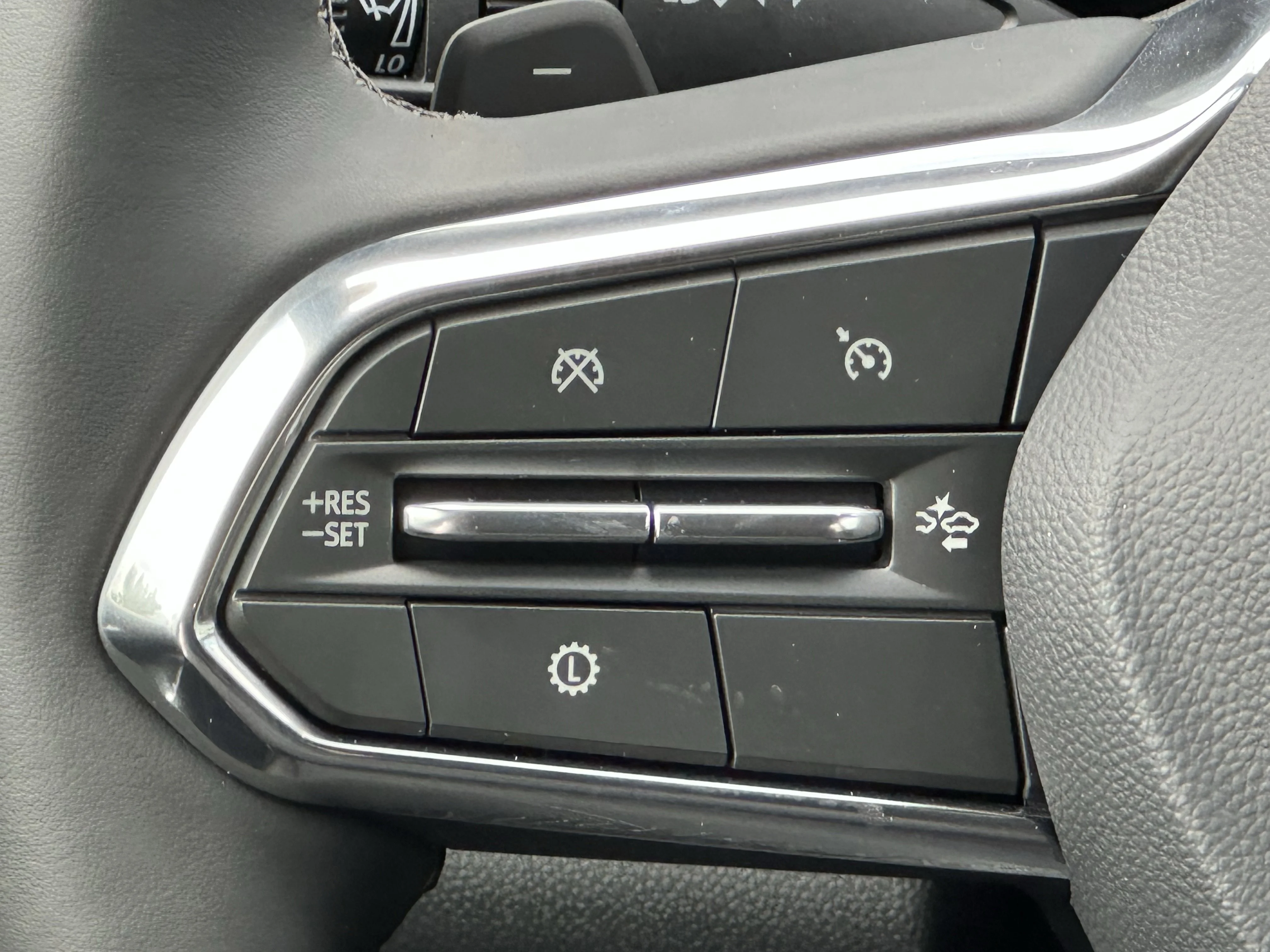 New 2026 Summit White Chevrolet FWD LT image 12