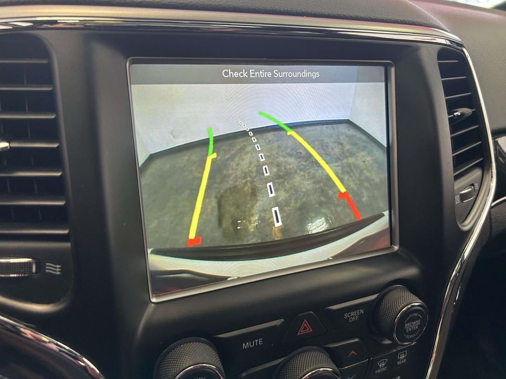 Used 2018 White Jeep Trailhawk image 29