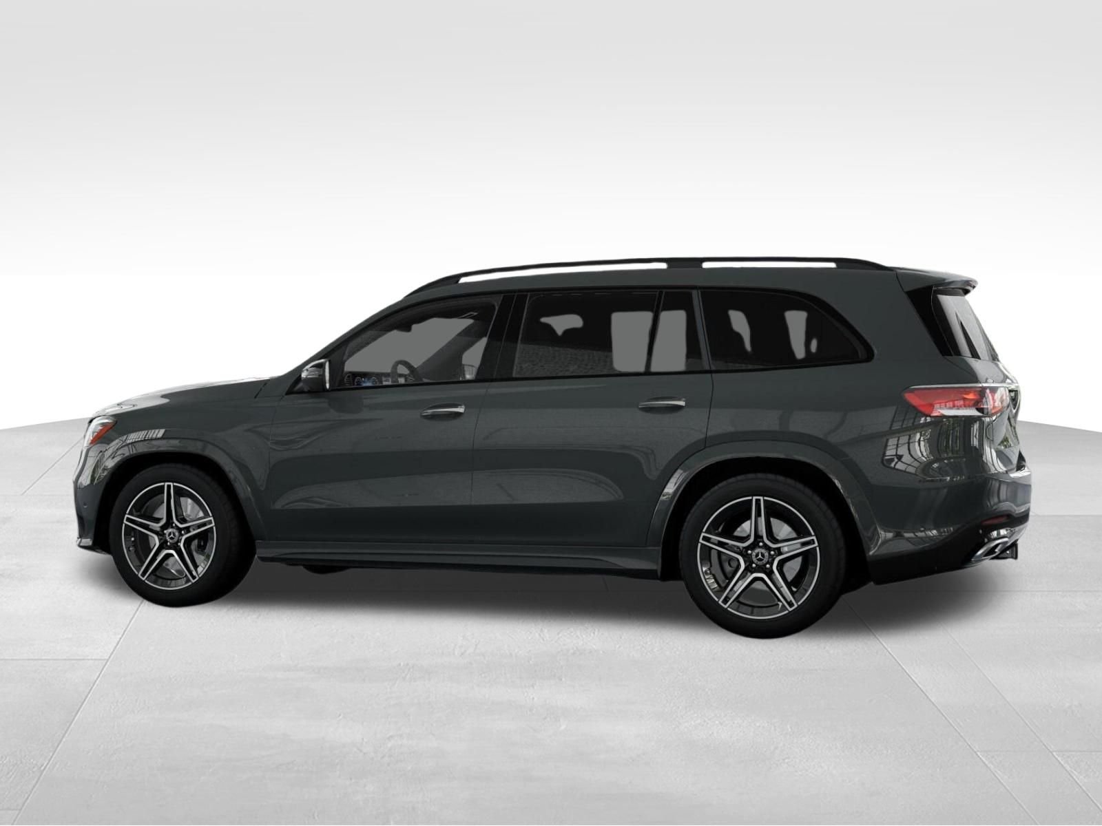 New 2026 MANUFAKTUR Silicon Grey Mercedes-Benz GLS 450 image 37