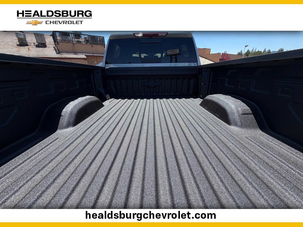 New 2026 Sterling Gray Metallic Chevrolet High Country image 25