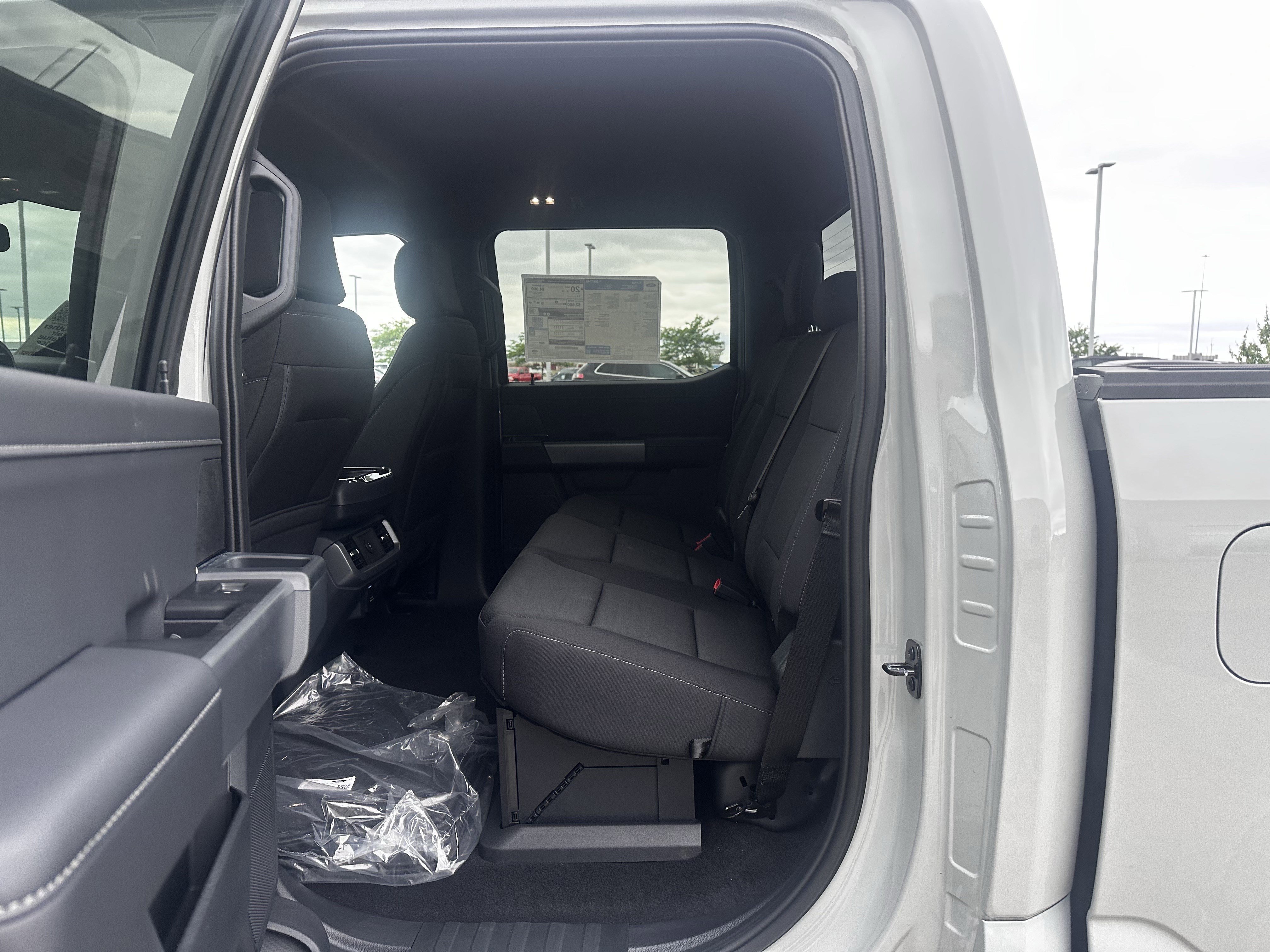 New 2026 Avalanche Ford XLT image 6
