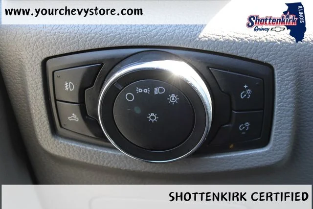 Used 2018 Silver Ford XLT image 21