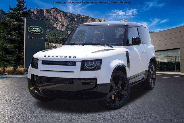 2026 Land Rover Defender 90 V8