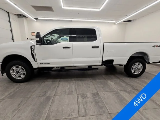 New 2026 Oxford White Ford F-350® XLT image 2