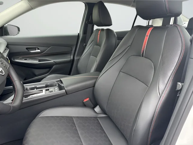 New 2026 Aspen White TriCoat / Super Black Two-tone Nissan SR image 21