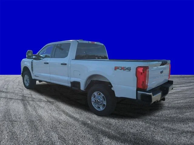 New 2026 Oxford White Ford F-350® XLT image 6