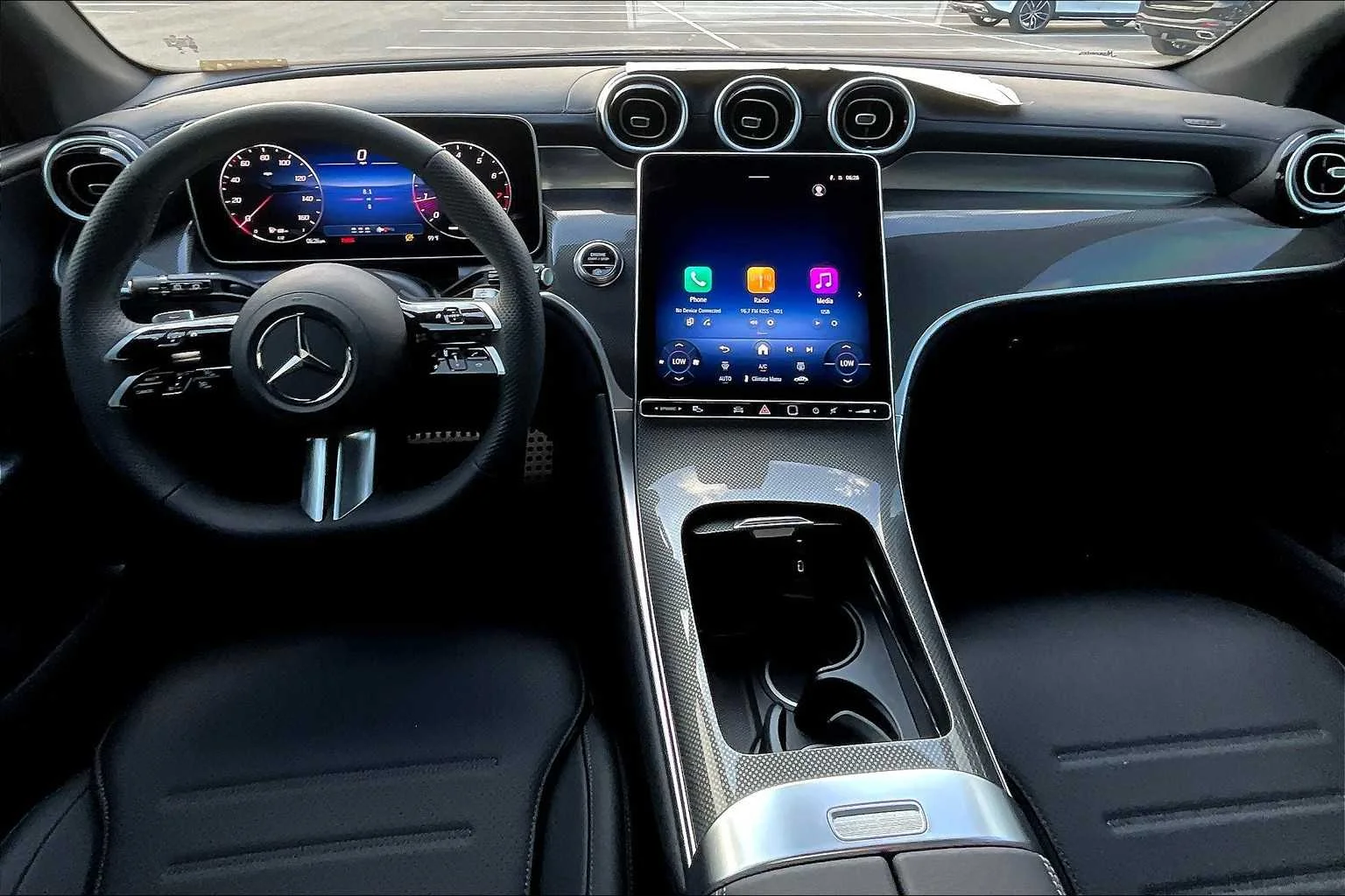 New 2026 Black Mercedes-Benz GLC 300 image 5