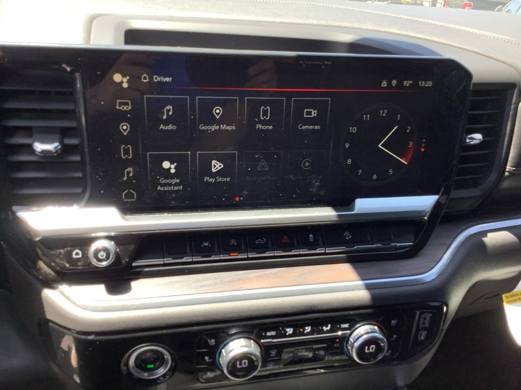 Used 2023 White GMC SLT image 11