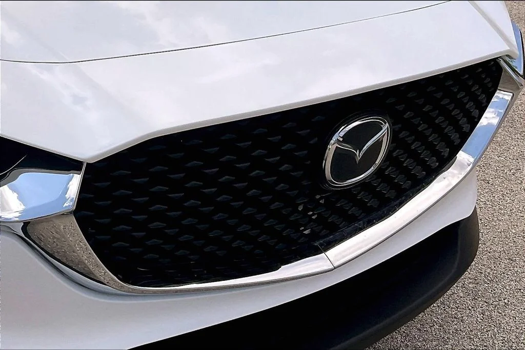 Used 2023 White Mazda 2.5 S image 30