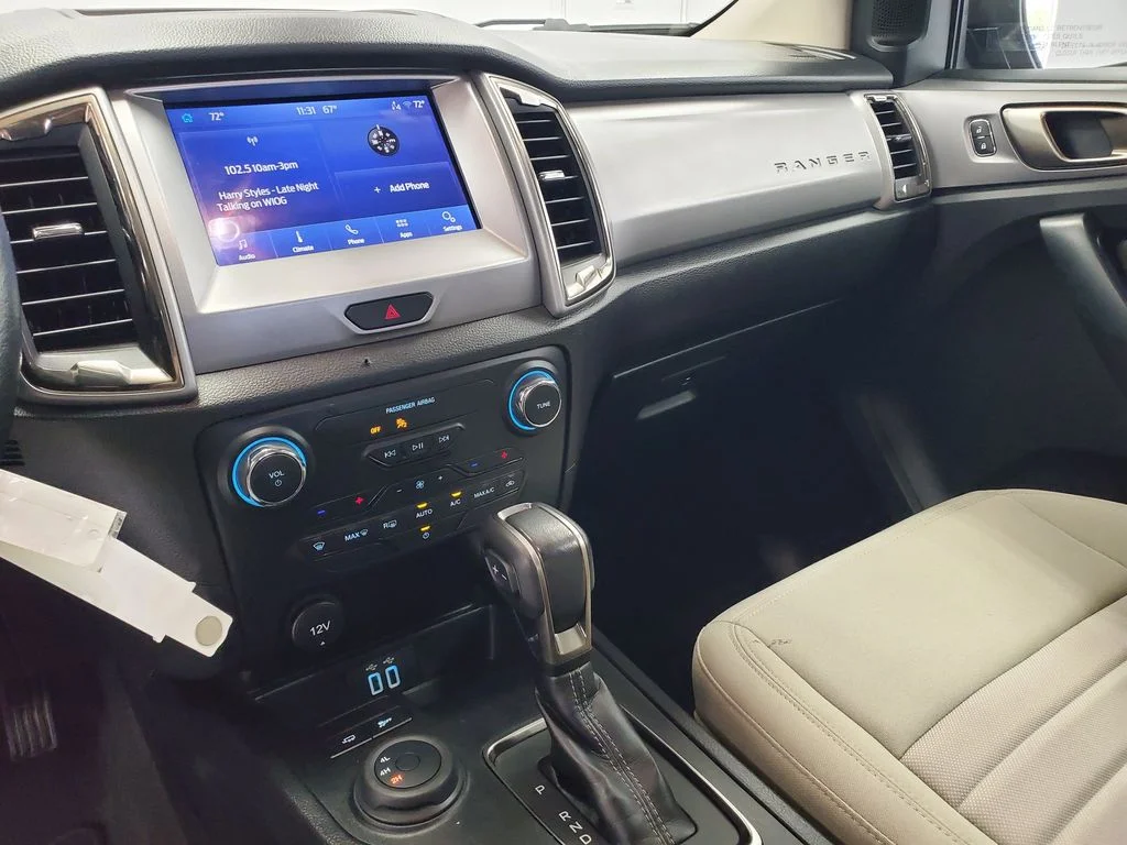 Used 2023 Black Ford XLT image 15