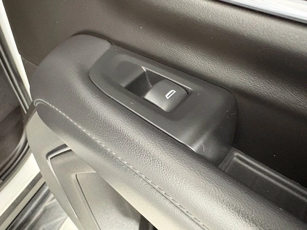 Used 2021 White Chevrolet LS image 20