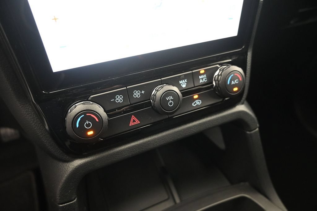 New 2026 Avalanche Ford XLT image 15