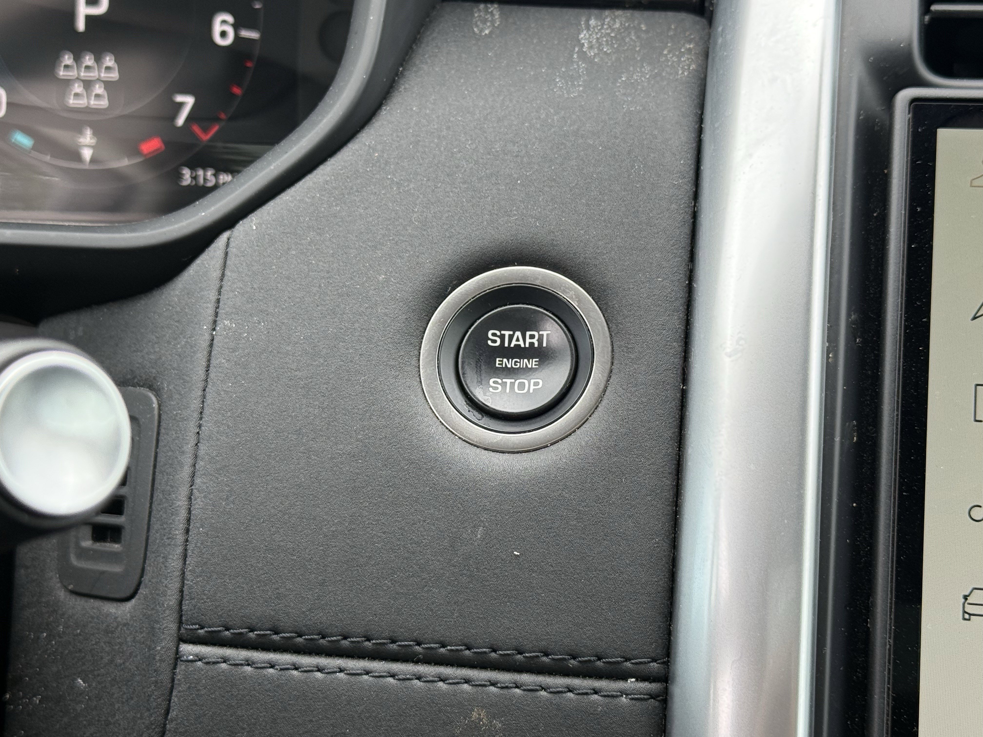 Used 2024 Black Land Rover S image 23