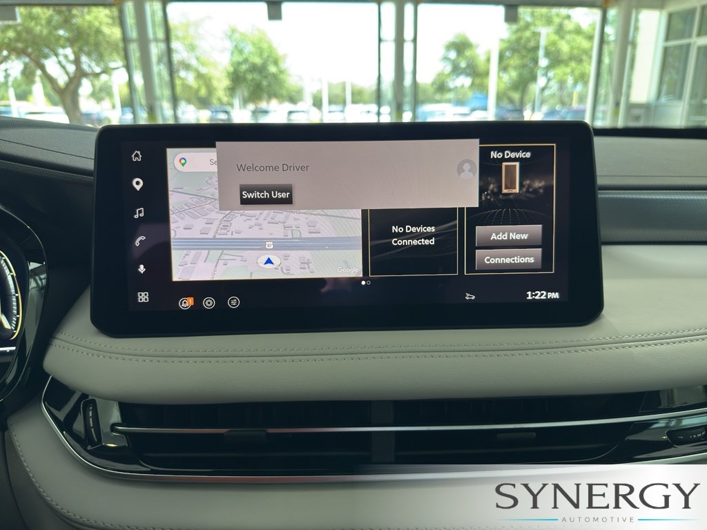 New 2027 RADIANT WHITE INFINITI Luxe AWD image 11