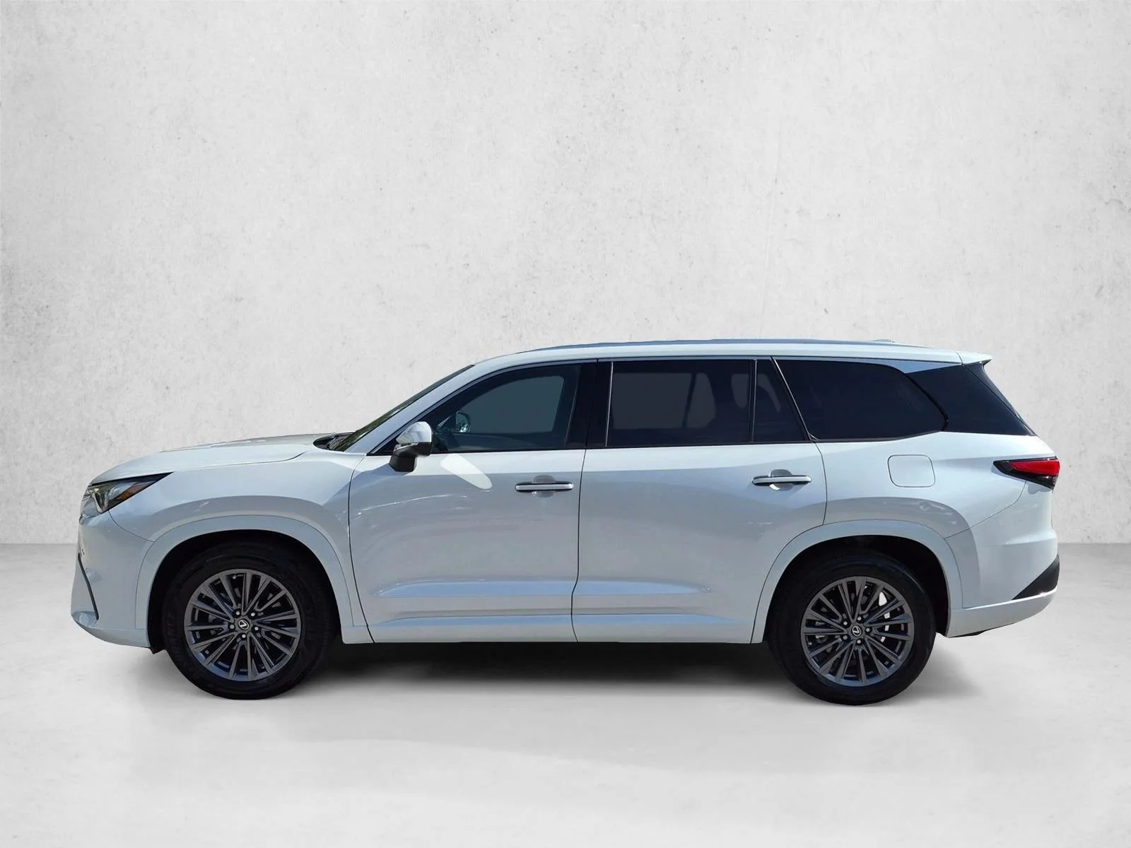 Certified Used 2025 Wind Chill Pearl Lexus  image 9