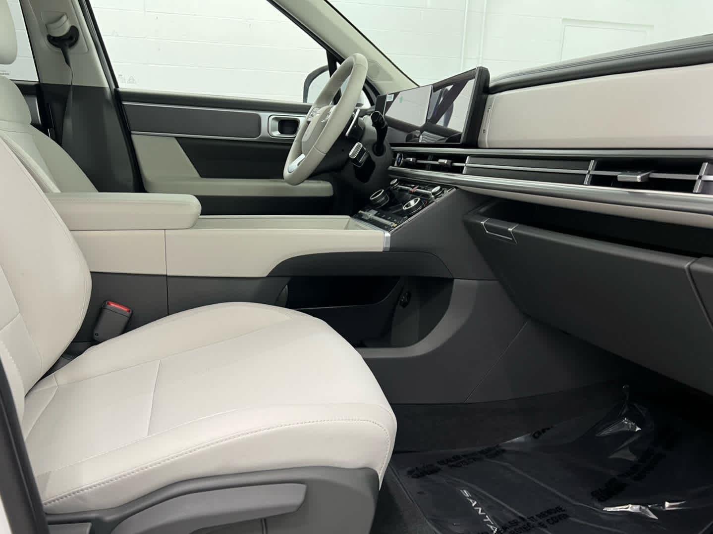 New 2026 Serenity White Hyundai SE image 25
