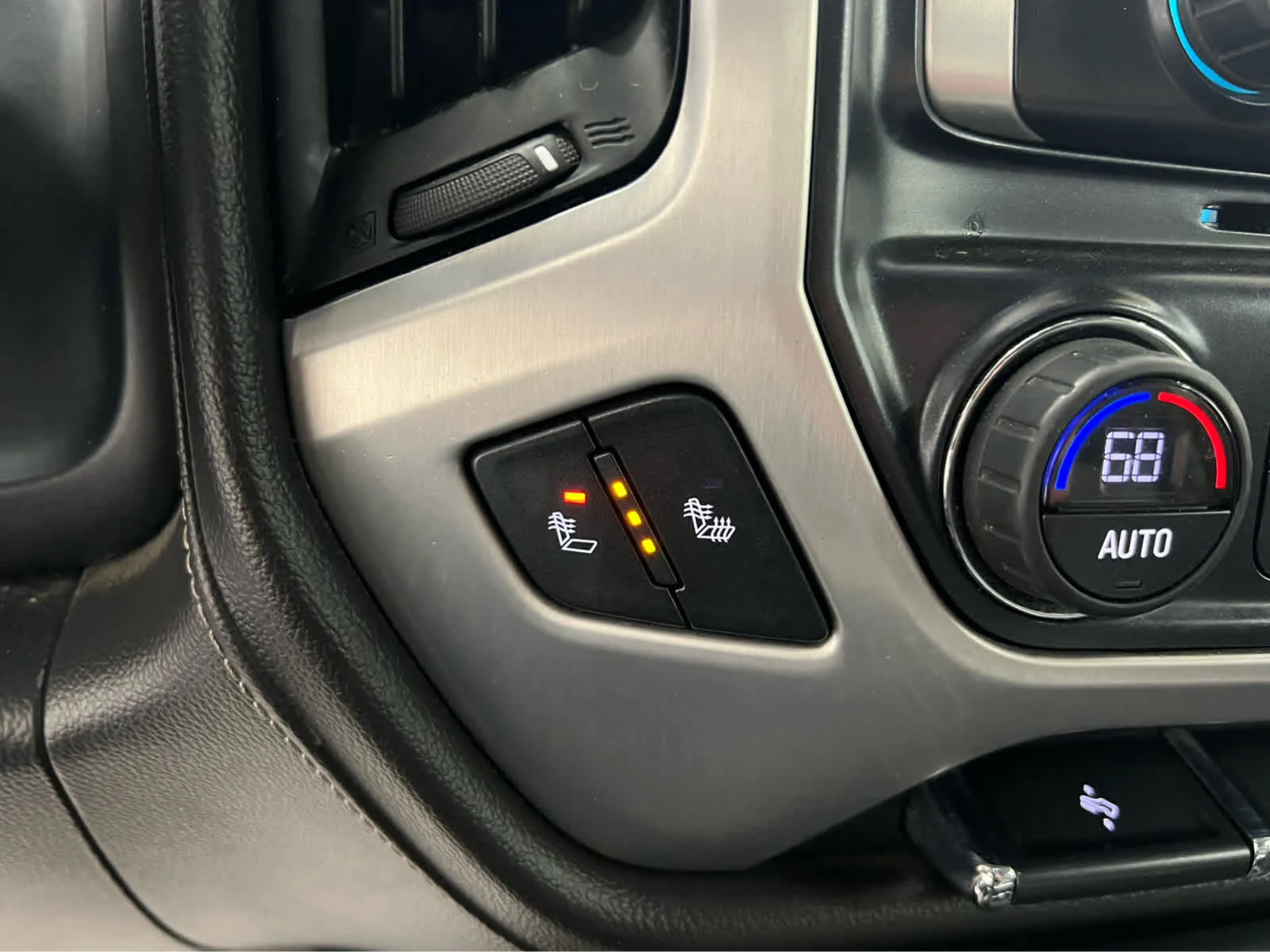 Used 2017 Summit White GMC SLT image 2