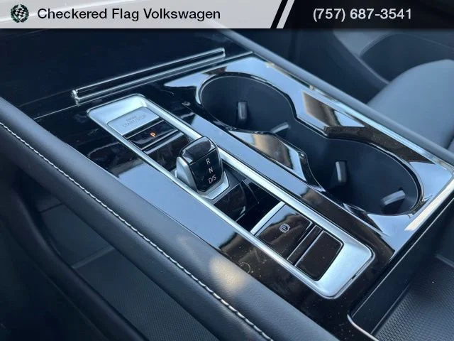 New 2026 White Volkswagen 2.0T SE w/Technology image 43
