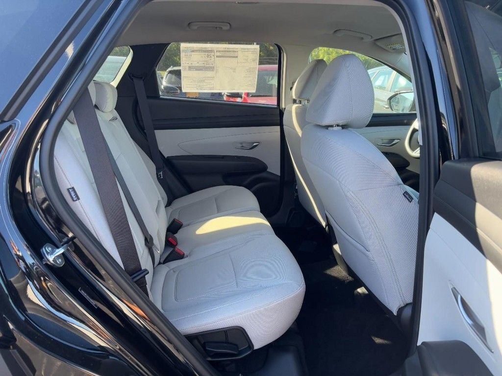 Used 2026 Black Hyundai SEL image 5