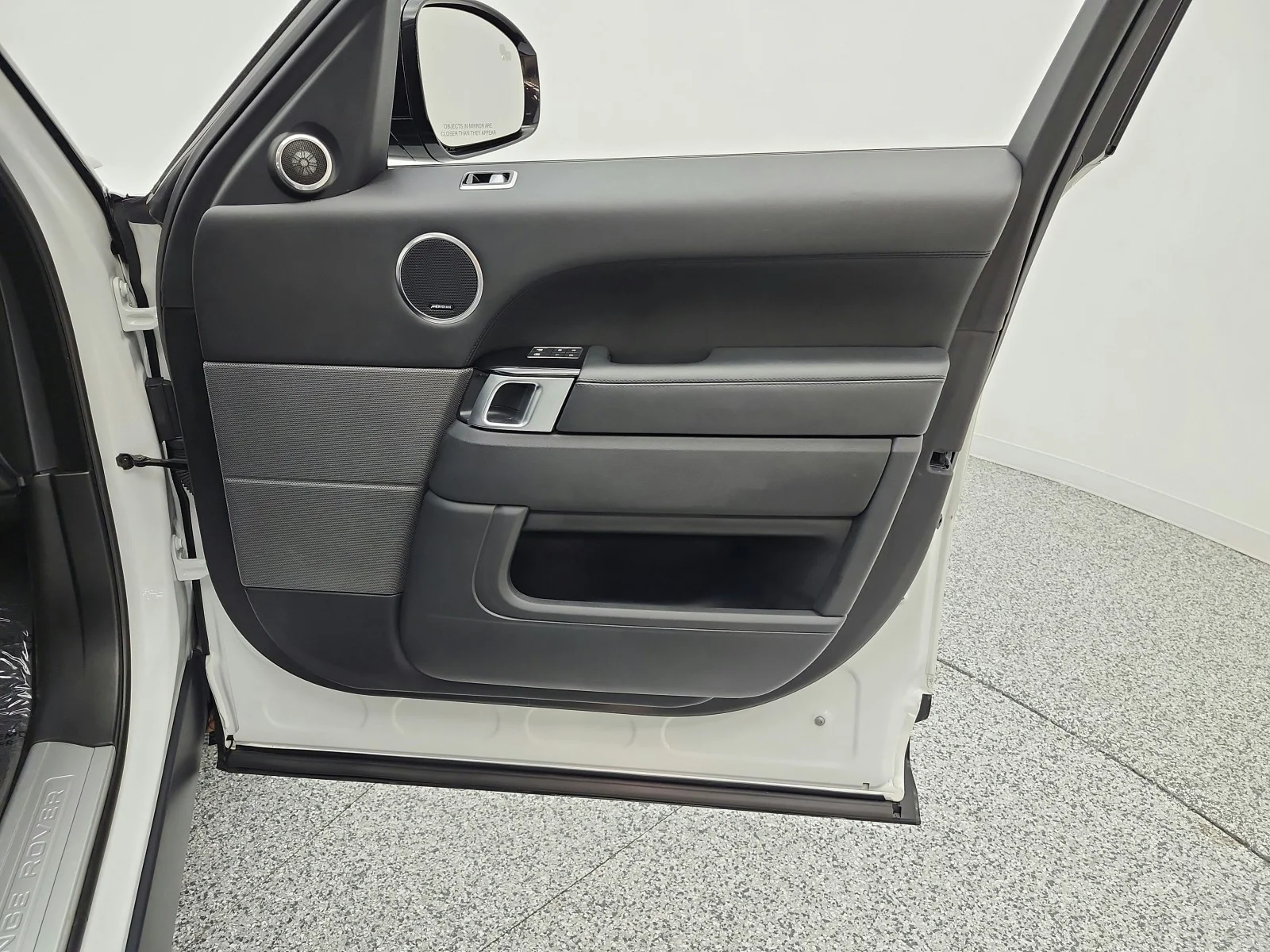 Used 2022  Land Rover Turbo i6 MHEV HSE Silver Edition image 20