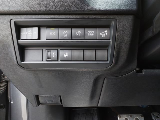 Used 2022 Gray Toyota SR5 image 19