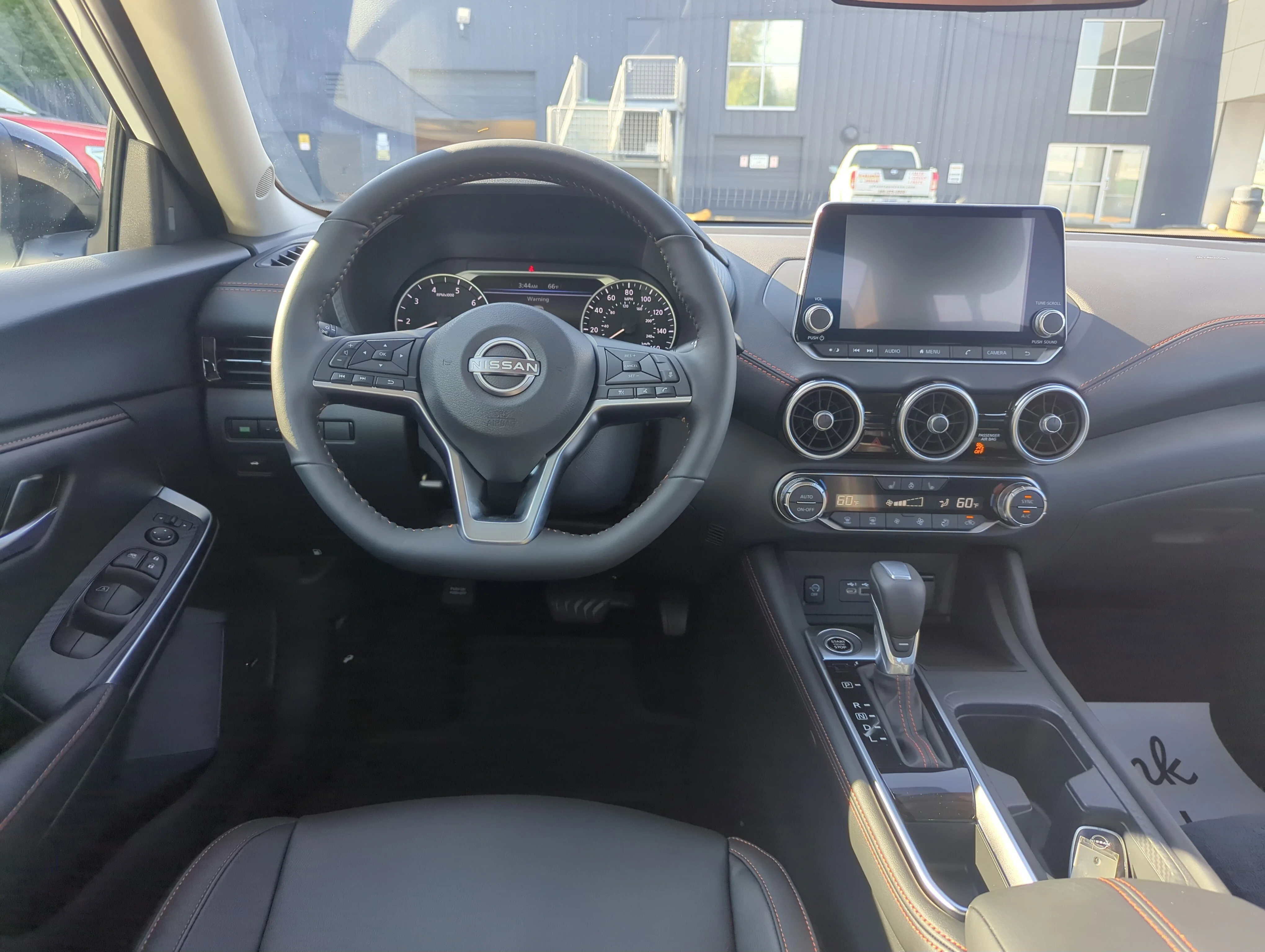 2025 Nissan Sentra SR - Photo 12