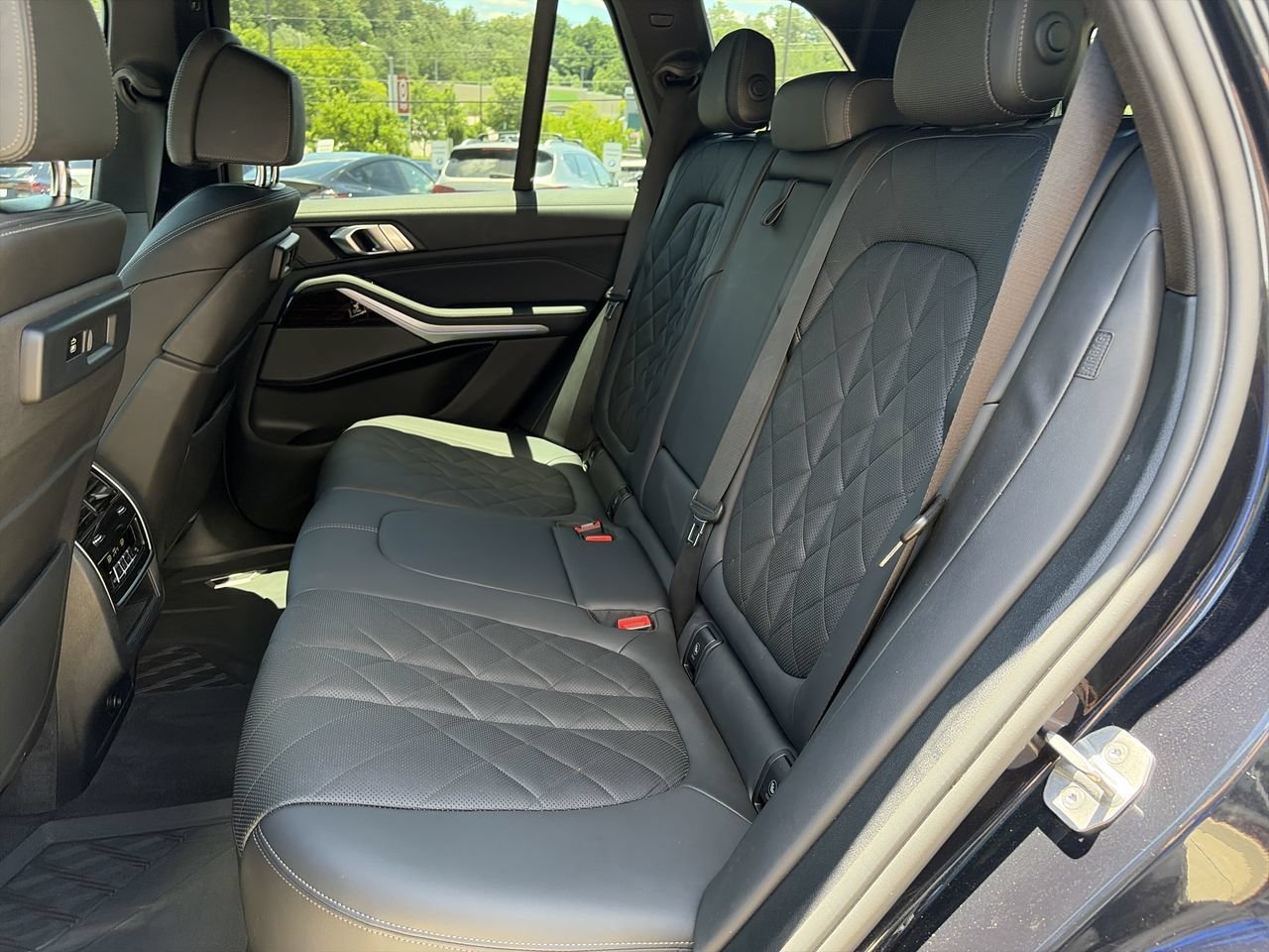 Used 2023 Carbon Black Metallic BMW xDrive40i image 32