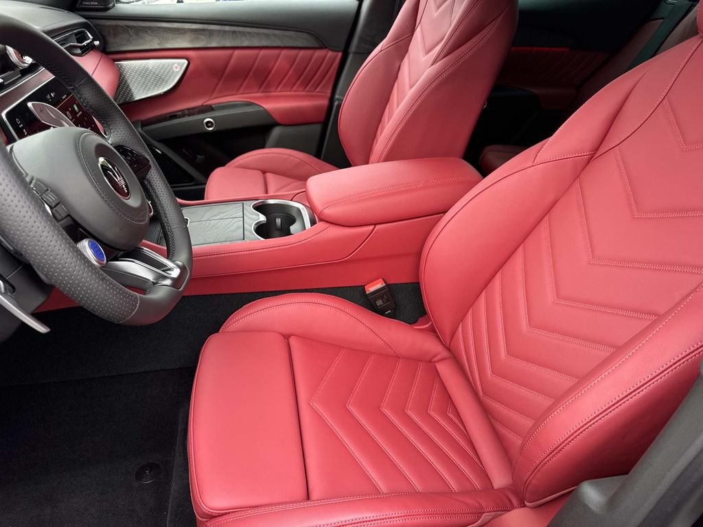 2026 Maserati Grecale Modena V6 - Photo 19