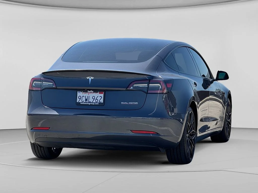 Used 2022  Tesla Performance image 32