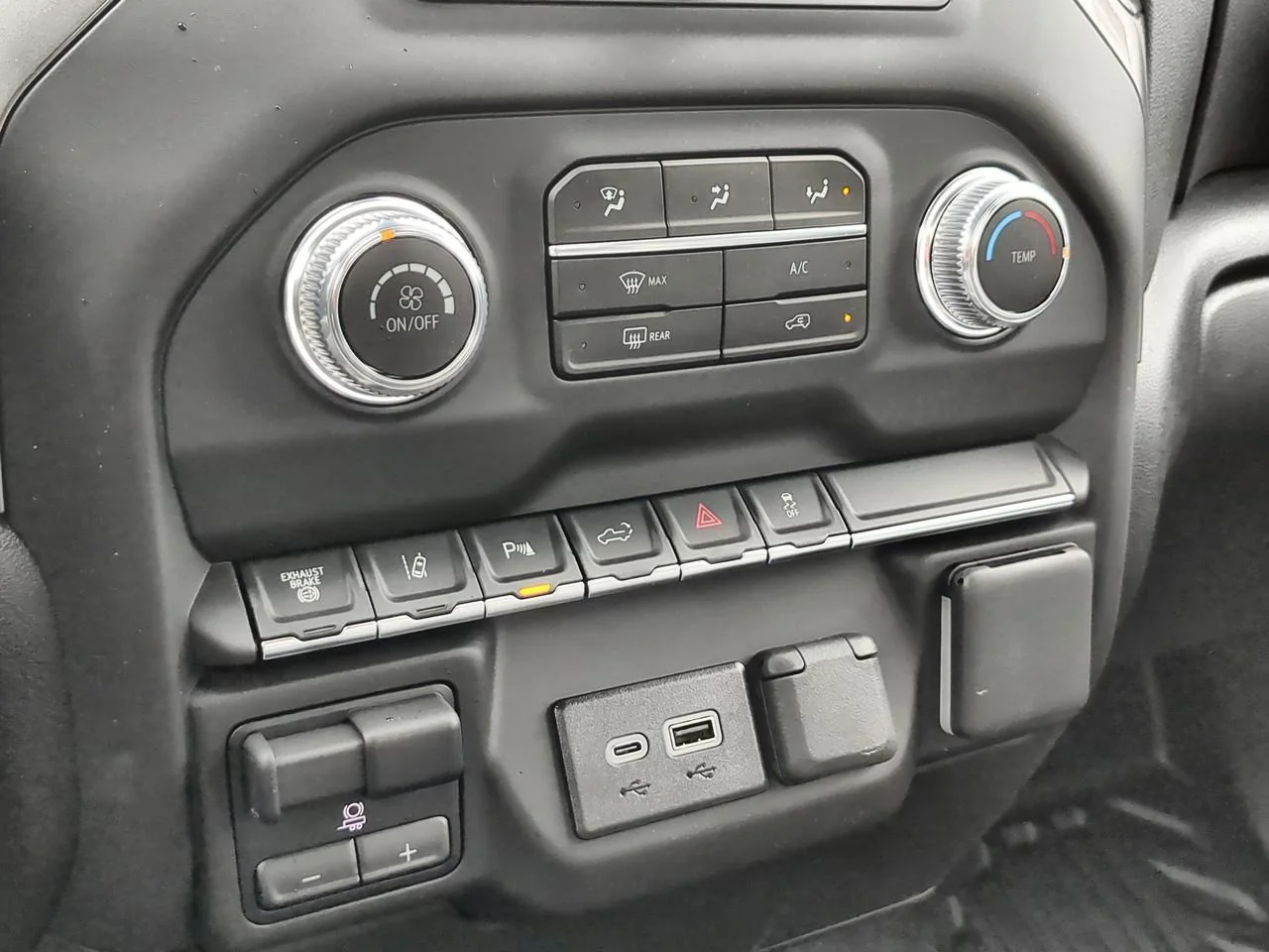 2025 GMC Sierra 2500HD Pro - Photo 19