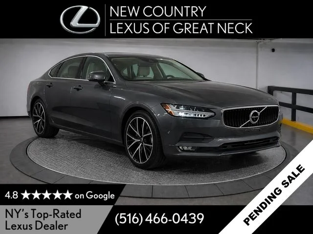 2017 Volvo S90 Momentum