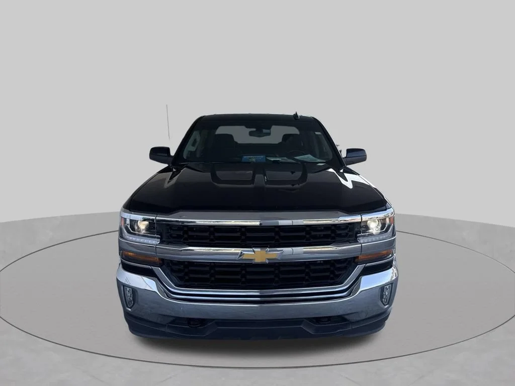 Used 2018 BLACK Chevrolet LT image 14